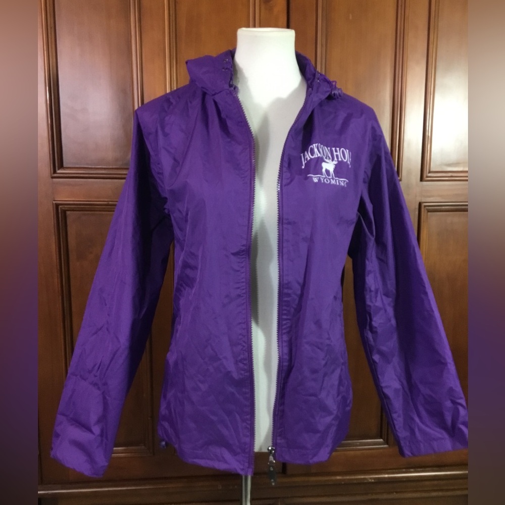 Jackson Hole Wyoming Women’s Size Small Jacket Windbreaker Purple White Logo Ver